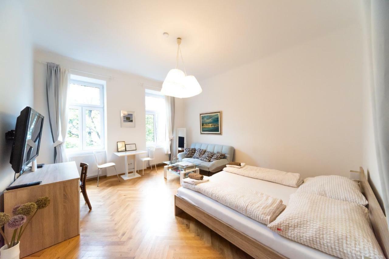 Ferienwohnung Prater Studio Next Fair, Un, Wu And City Center Wien Exterior foto